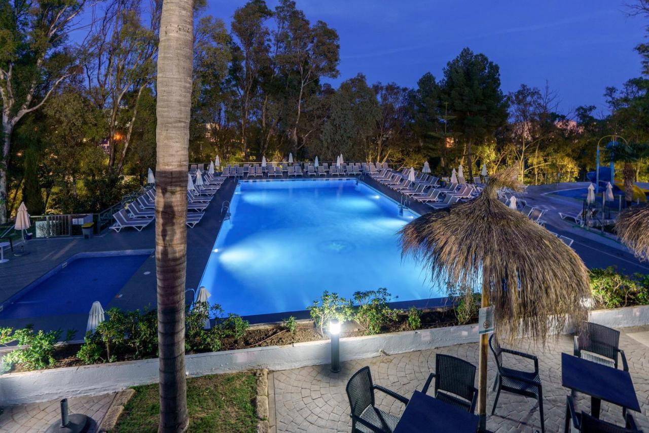 AluaSun Costa Park Hotel Torremolinos Bagian luar foto