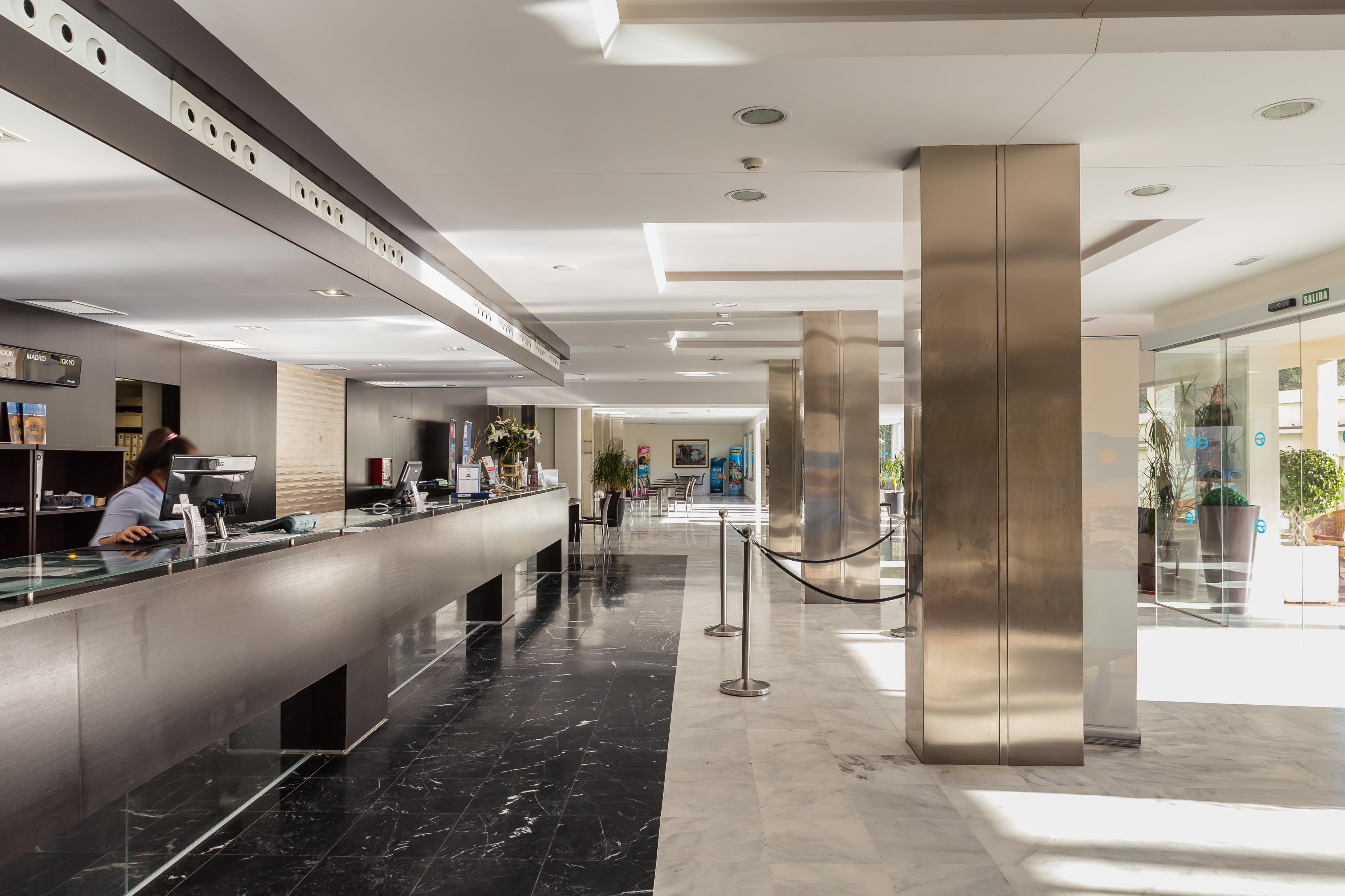 AluaSun Costa Park Hotel Torremolinos Bagian luar foto